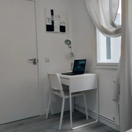 De 5 Hab-et5 * Oviedo